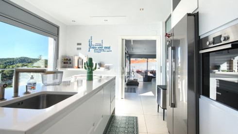 Maison de luxe avec vue mer et piscine à 5 minutes de la plage de Tamariu