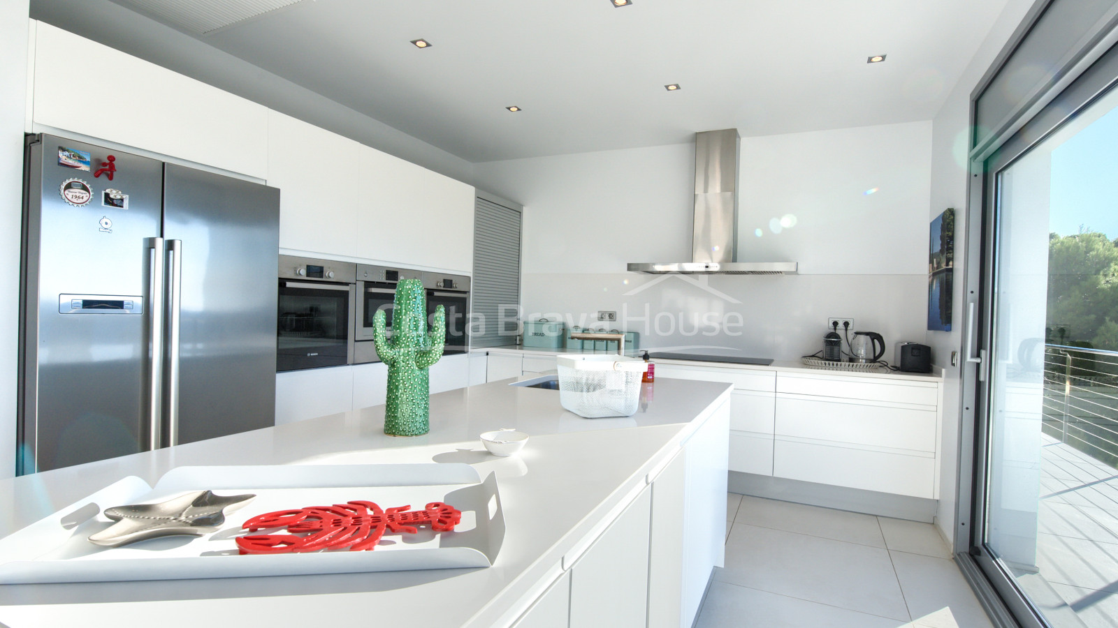 Luxury house with sea views and pool 5 minutes from Tamariu beach