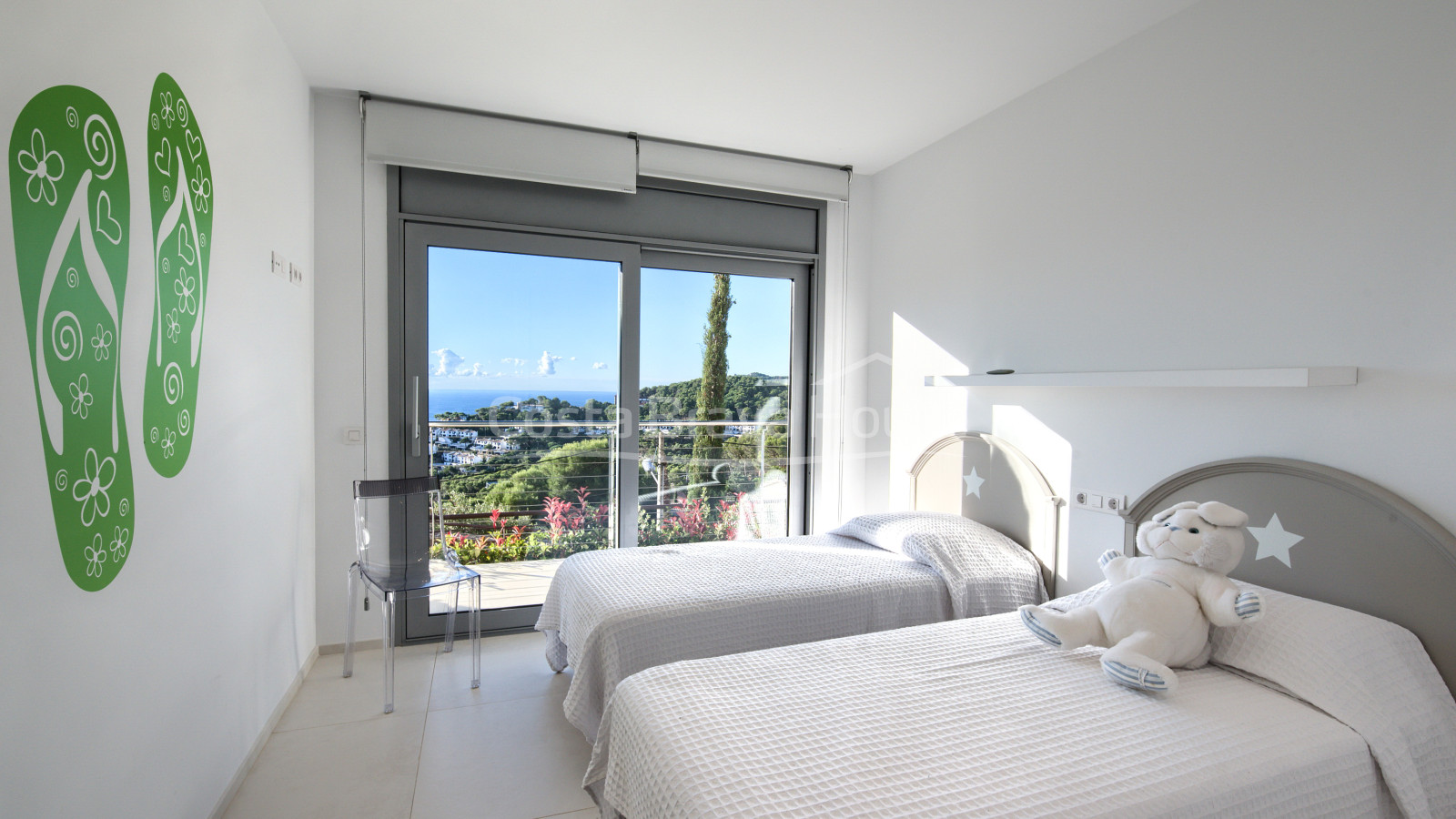 Luxury house with sea views and pool 5 minutes from Tamariu beach