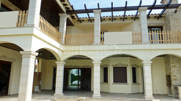 Maison de luxe avec jetée privée à vendre à Empuriabrava