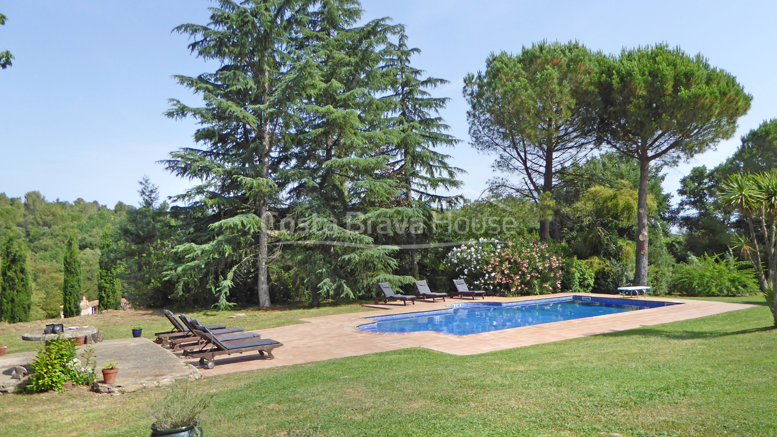Exclusiva finca con dos masías catalanas en venta en Sant Martí Vell