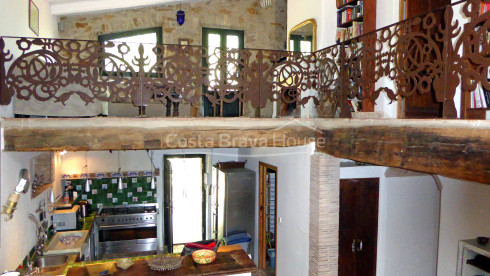 Exclusiva finca amb dues masies catalanes en venda a Sant Martí Vell