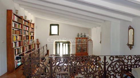 Exclusiva finca amb dues masies catalanes en venda a Sant Martí Vell