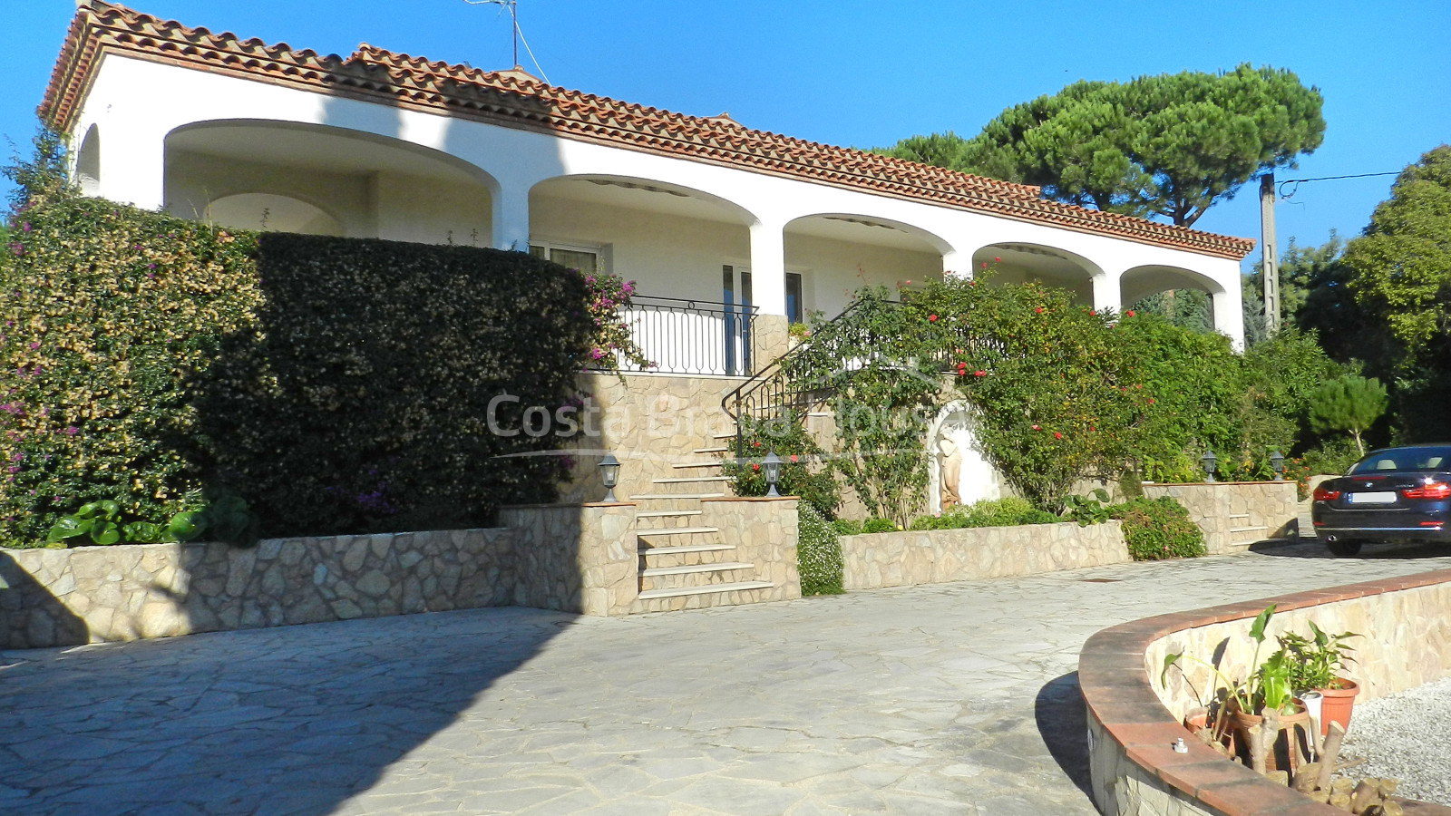 High standing villa for sale in Sant Feliu de Guixols