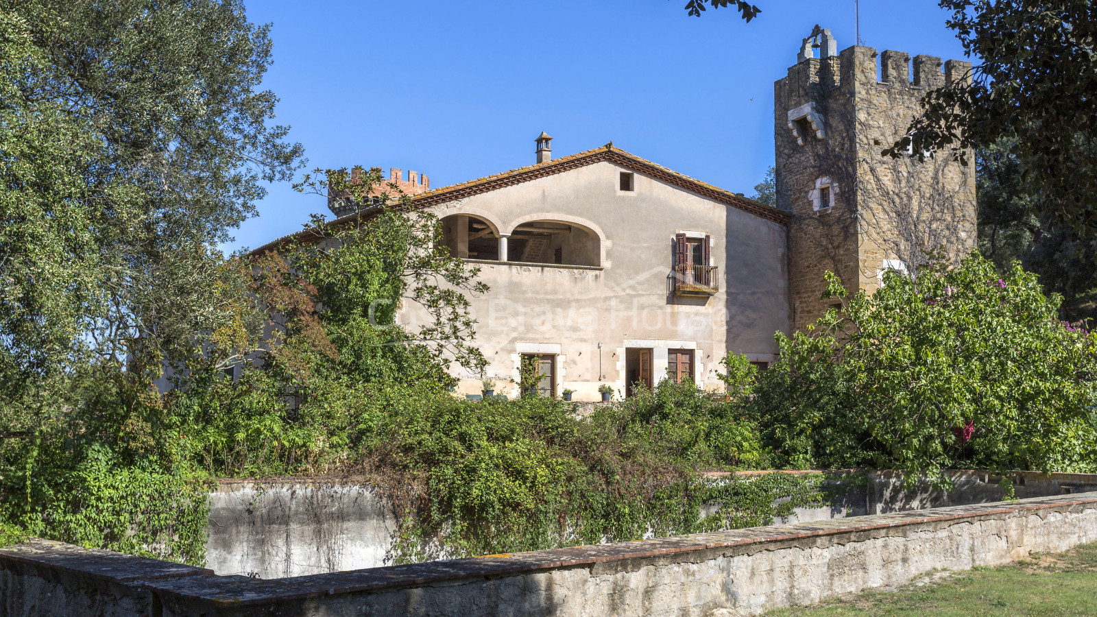 Propriété exclusive du XVe siècle à vendre dans le Baix Empordà