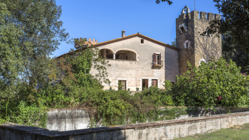 Exclusieve woning uit de 15e eeuw te koop in de Baix Empordà