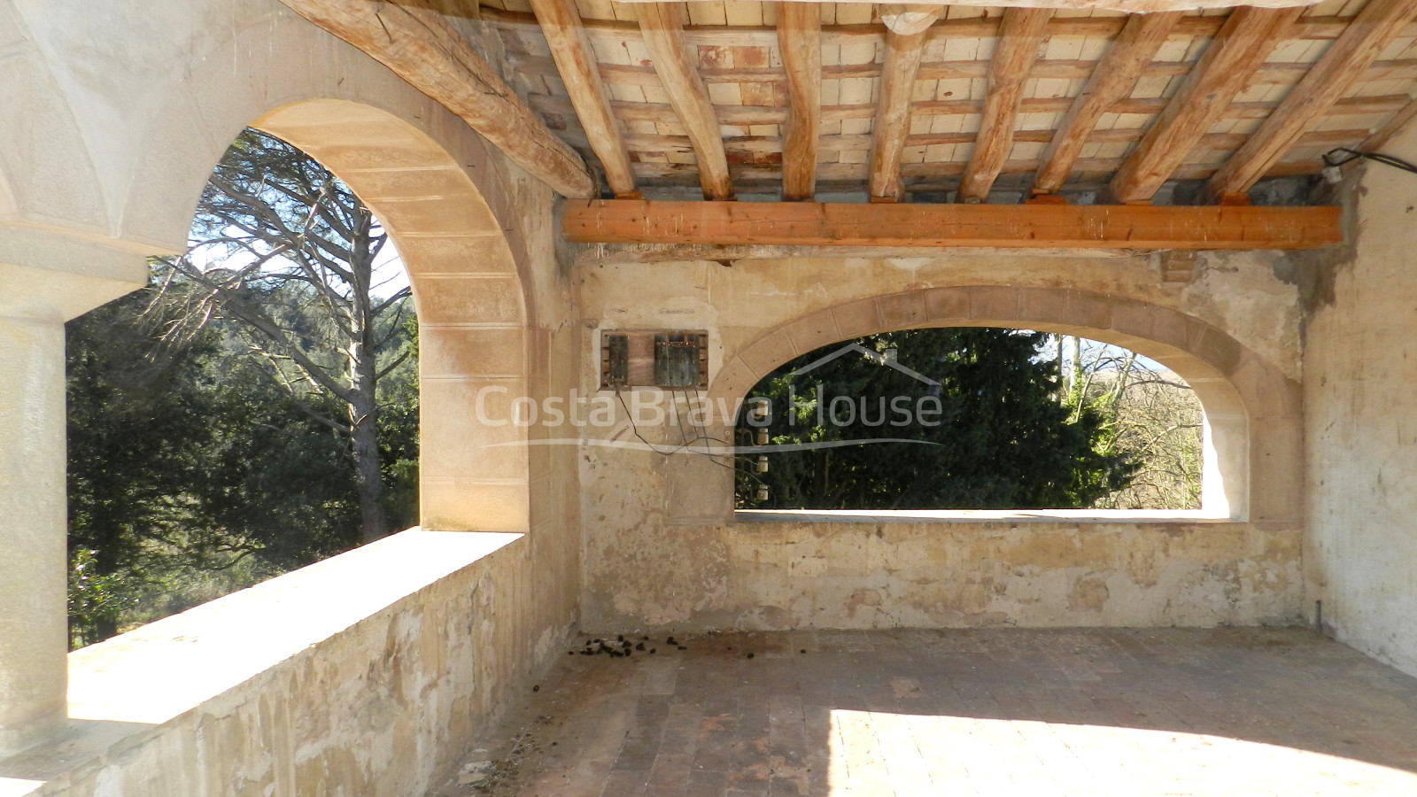 Exclusieve woning uit de 15e eeuw te koop in de Baix Empordà