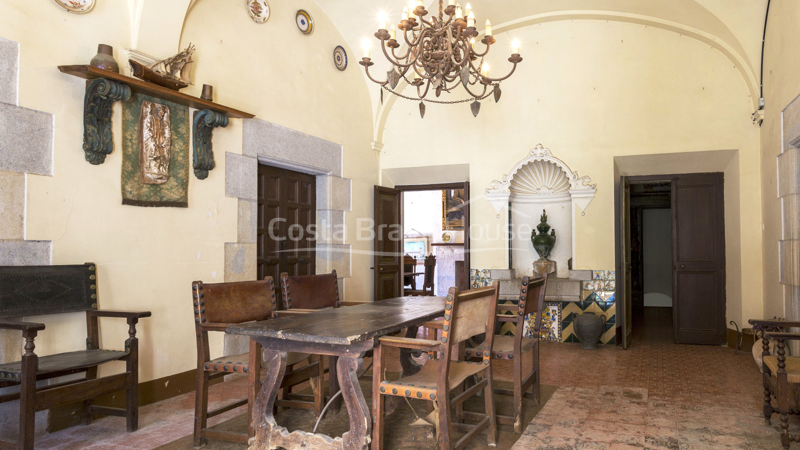 Exclusieve woning uit de 15e eeuw te koop in de Baix Empordà