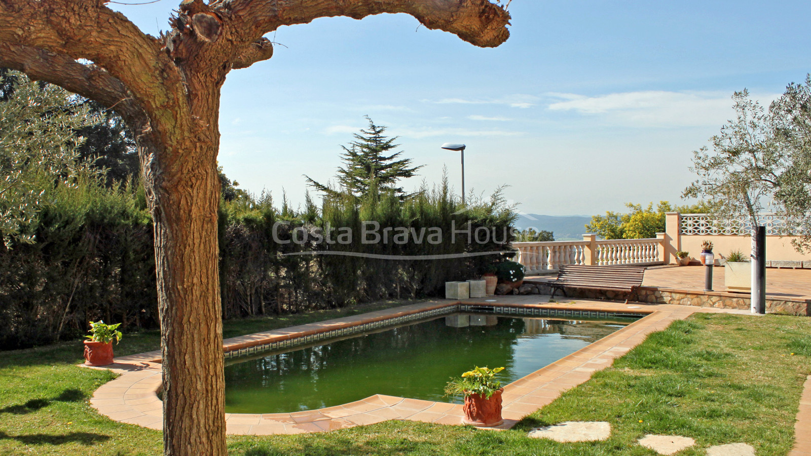Xalet amb piscina en venda a prop de Begur i les seves platges
