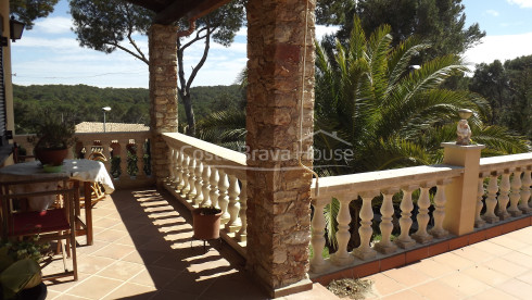 Xalet amb piscina en venda a prop de Begur i les seves platges
