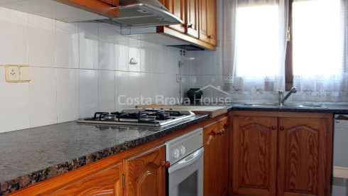 Villa with pool for sale near Begur and its beaches