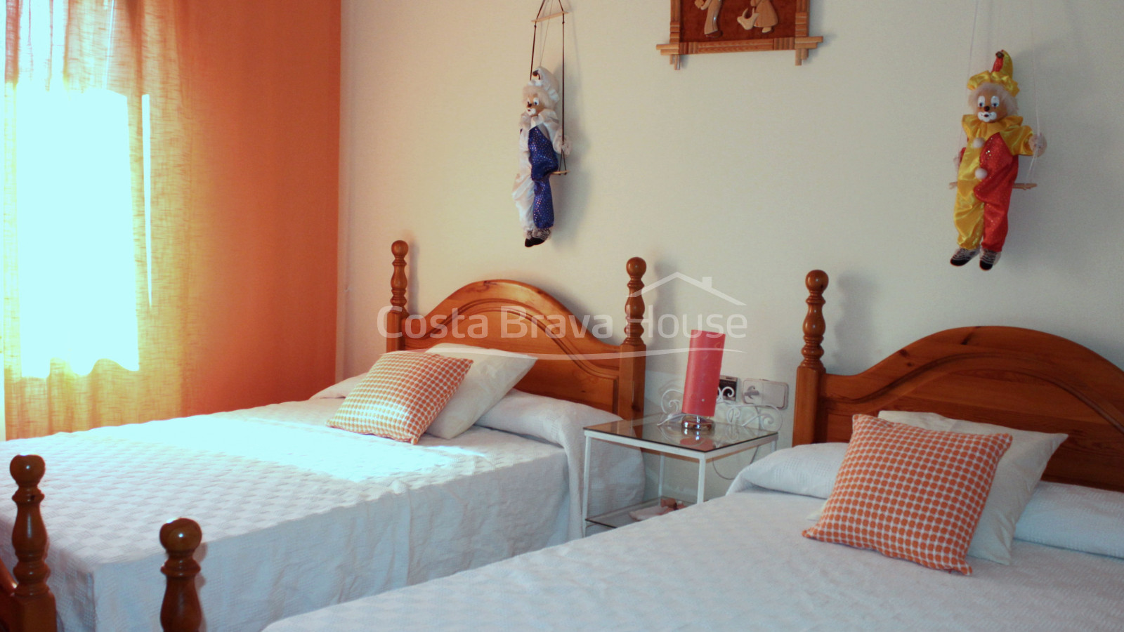 Villa with pool for sale near Begur and its beaches