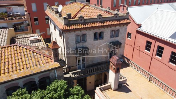 Exclusiva villa modernista en venta en el centro de Palafrugell