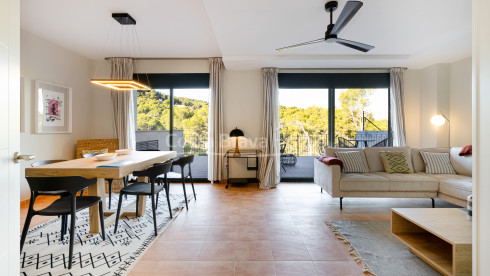 Appartement avec terrasse et piscine à Begur, à 5 minutes de la plage Sa Riera