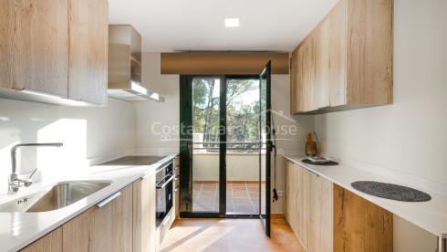 Appartement avec terrasse et piscine à Begur, à 5 minutes de la plage Sa Riera