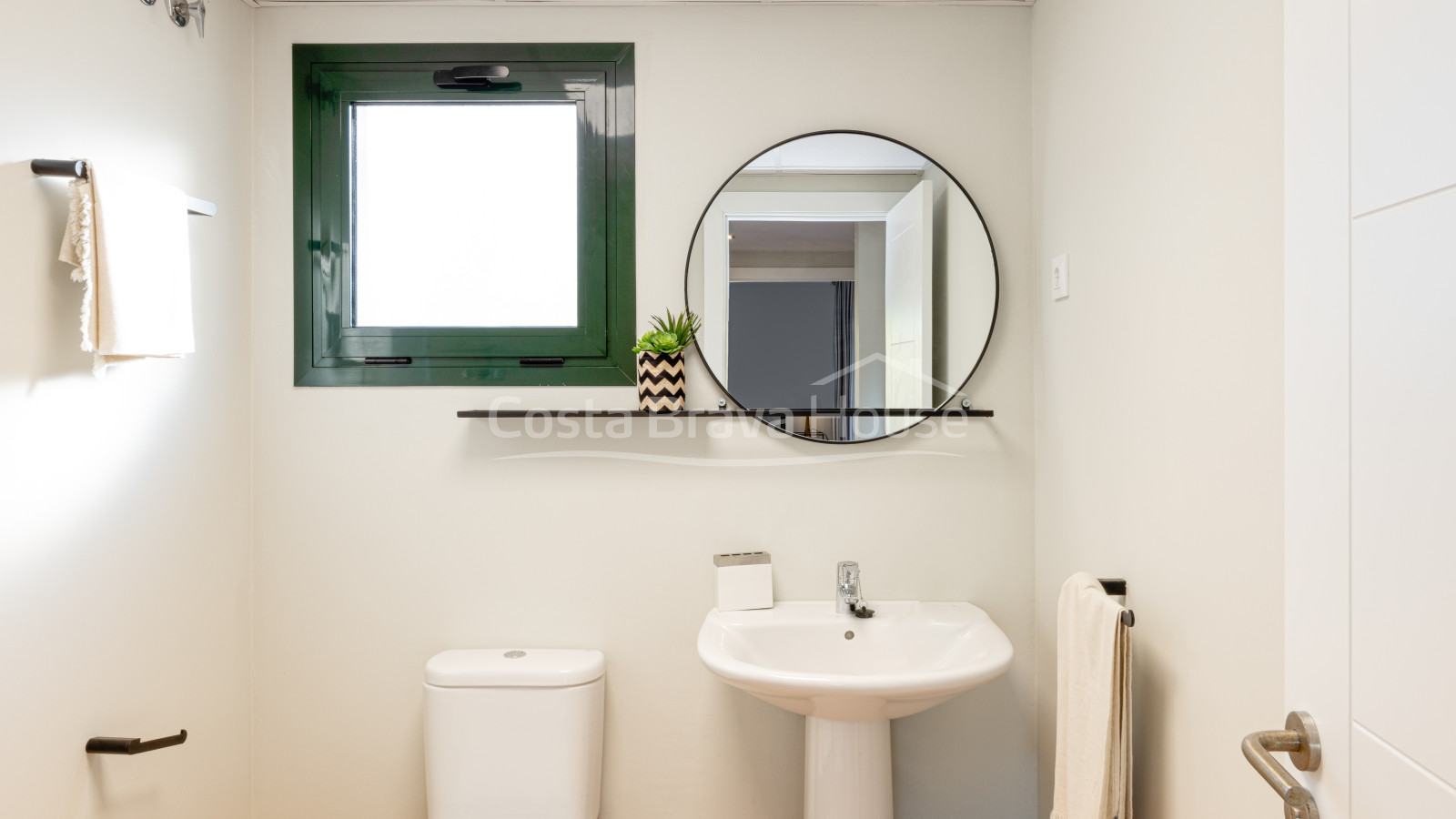 Apartament amb terrassa i piscina a Begur, a 5 min de platja Sa Riera
