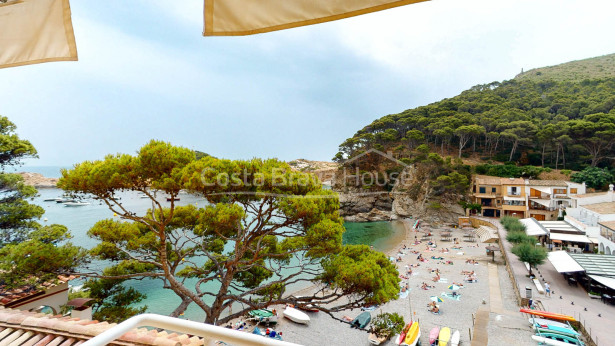 Apartamento primera línea de mar cala Sa Tuna Begur