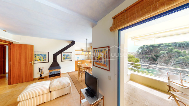 Seafront apartment in Sa Tuna cove Begur