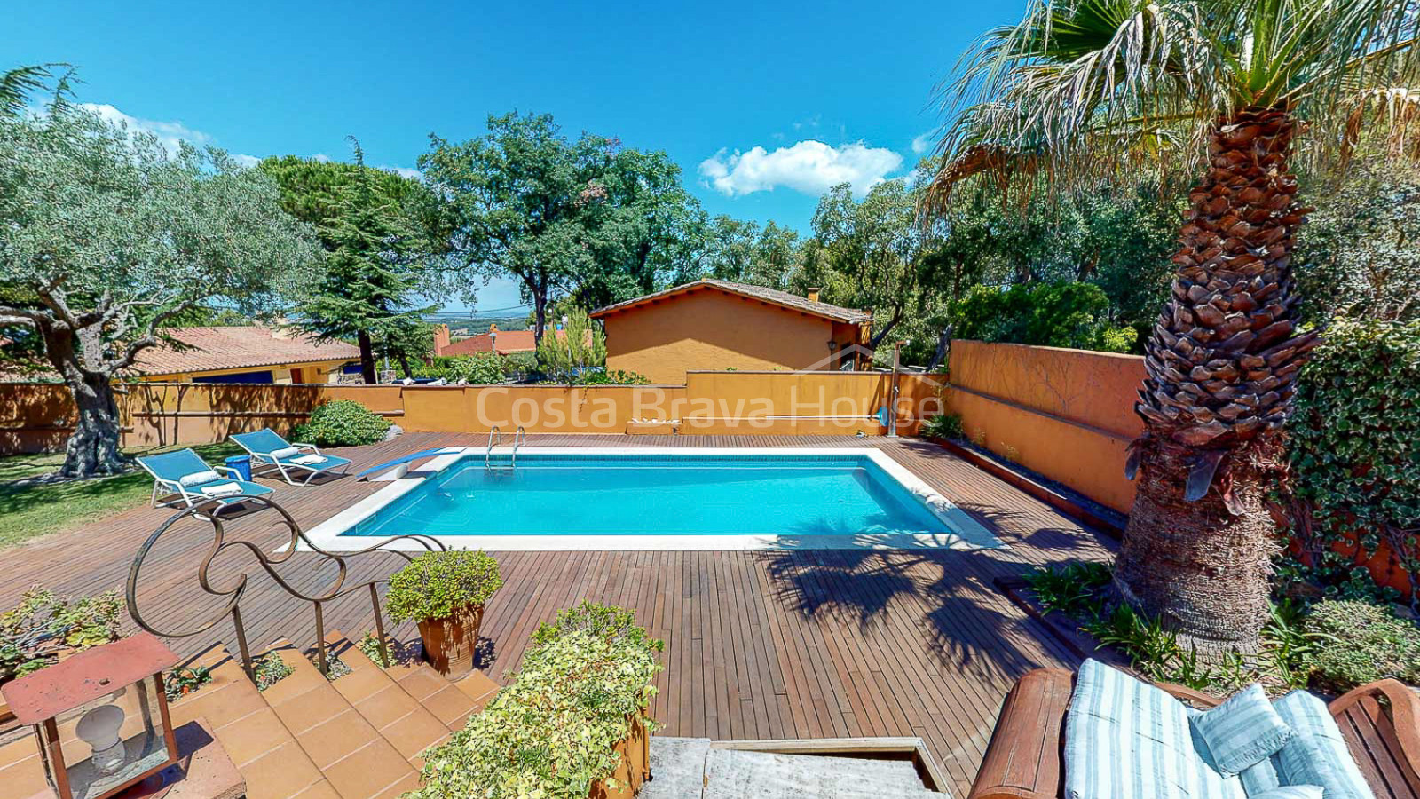 House with garden and pool in Llafranc, near the beach