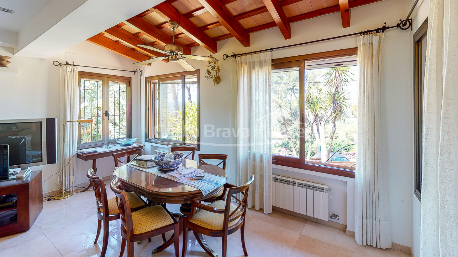 House with garden and pool in Llafranc, near the beach