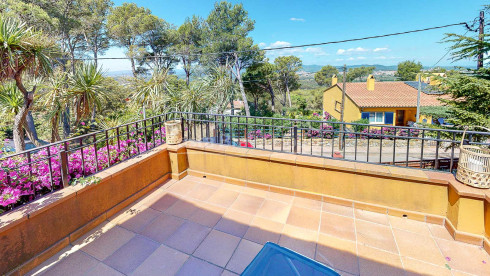 House with garden and pool in Llafranc, near the beach