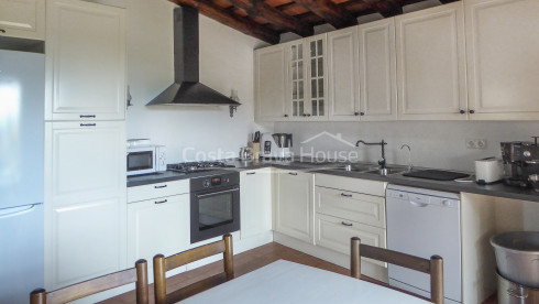 Charming property for annual rent in Sant Feliu de Boada