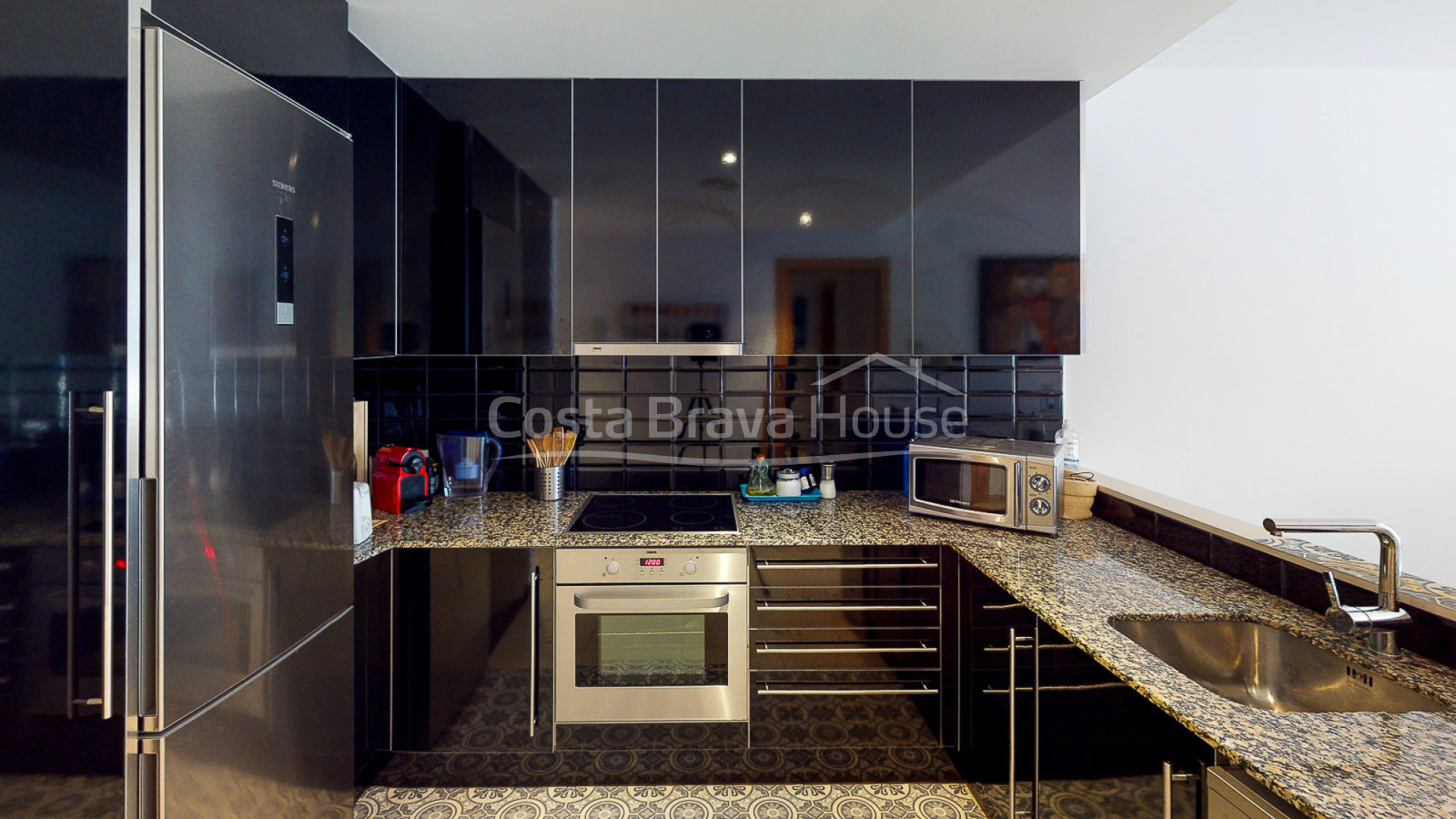 Apartament en perfecte estat a 1 minut de la platja de Tamariu