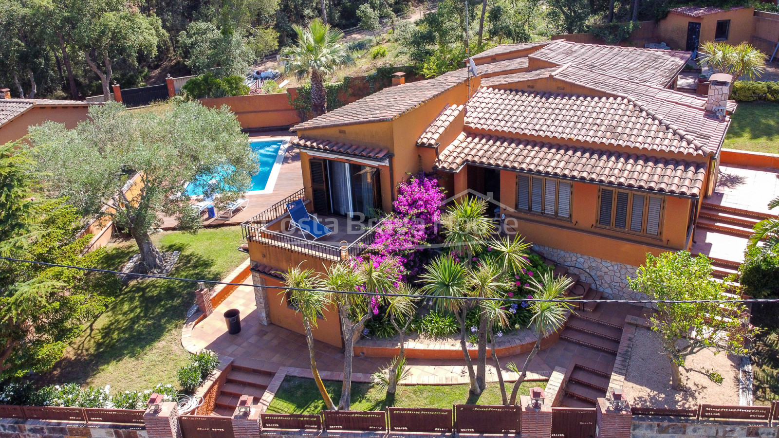 House with garden and pool in Llafranc, near the beach