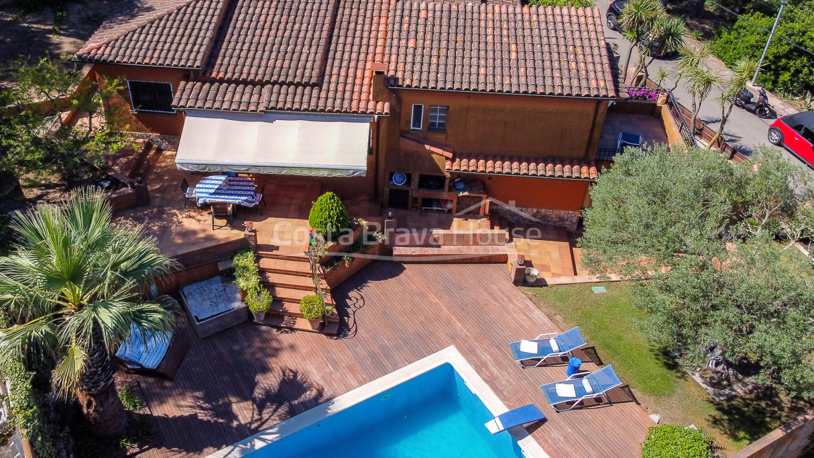 House with garden and pool in Llafranc, near the beach