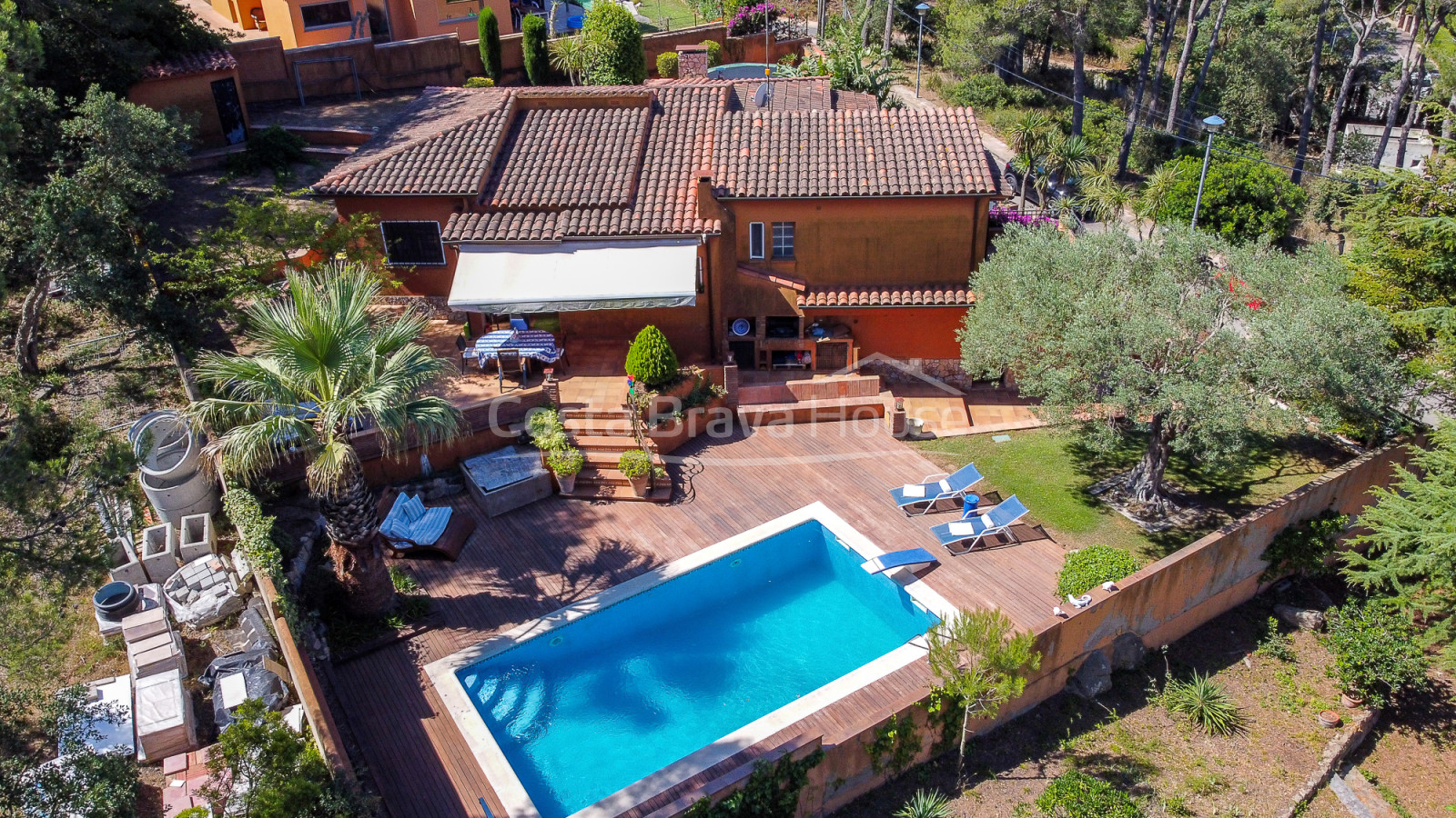 House with garden and pool in Llafranc, near the beach