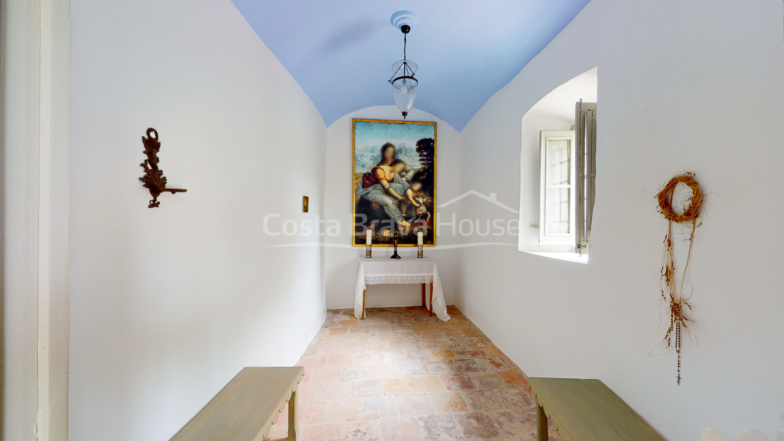 Spectaculair stenen huis in Cruilles
