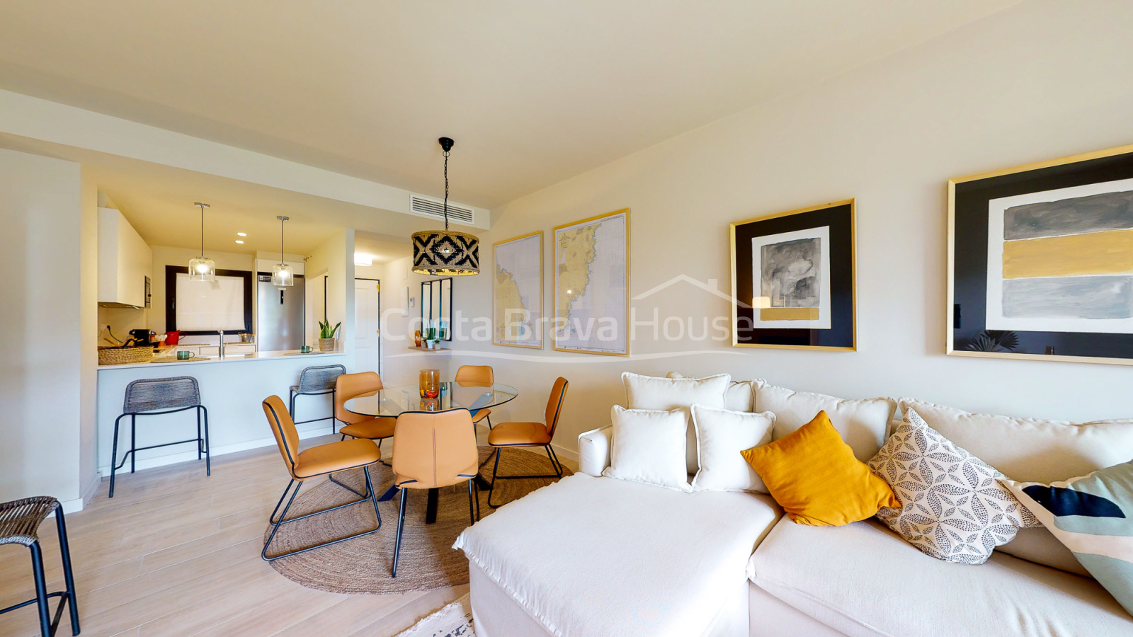 New construction apartment between Begur and Pals with sea views, pool and garage