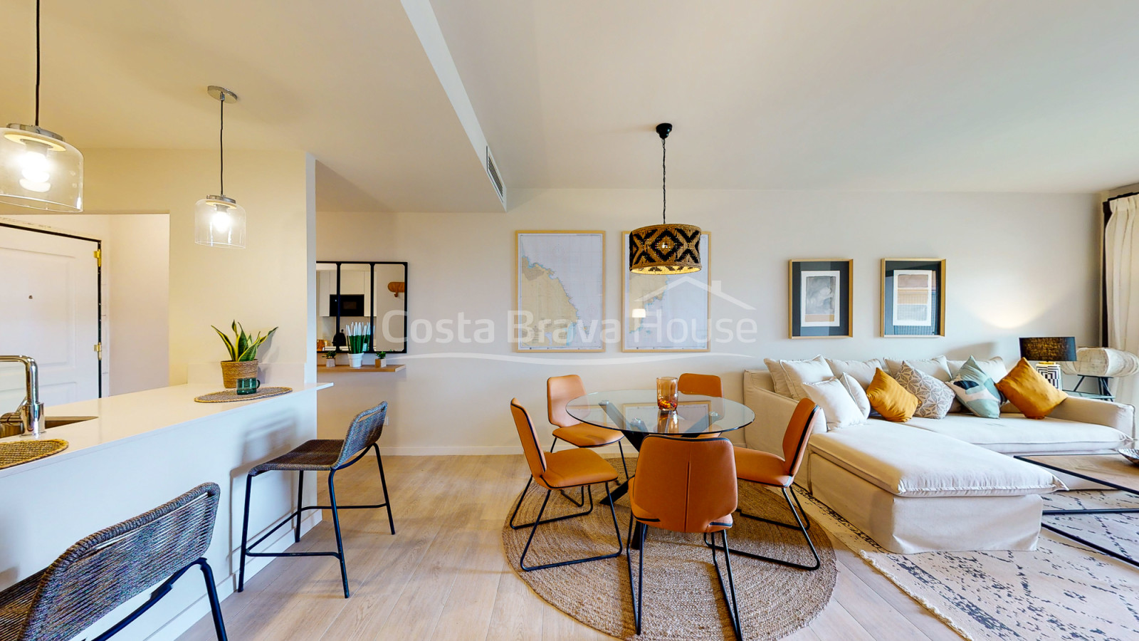 New construction apartment between Begur and Pals with sea views, pool and garage