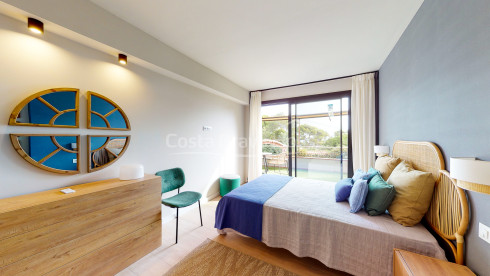 New construction apartment between Begur and Pals with sea views, pool and garage