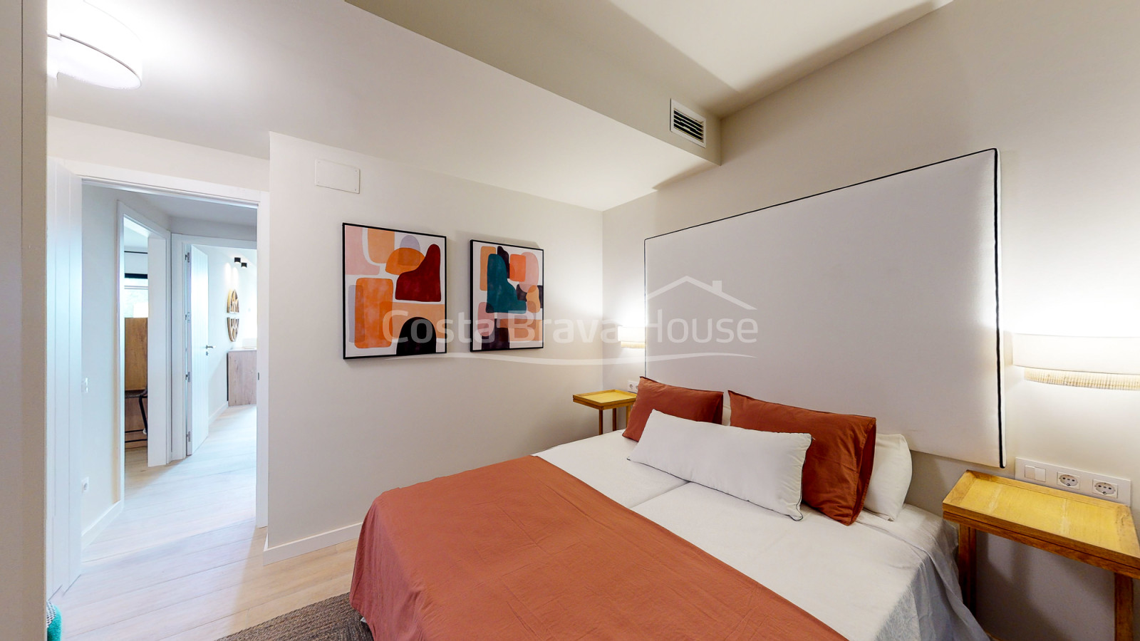 New construction apartment between Begur and Pals with sea views, pool and garage