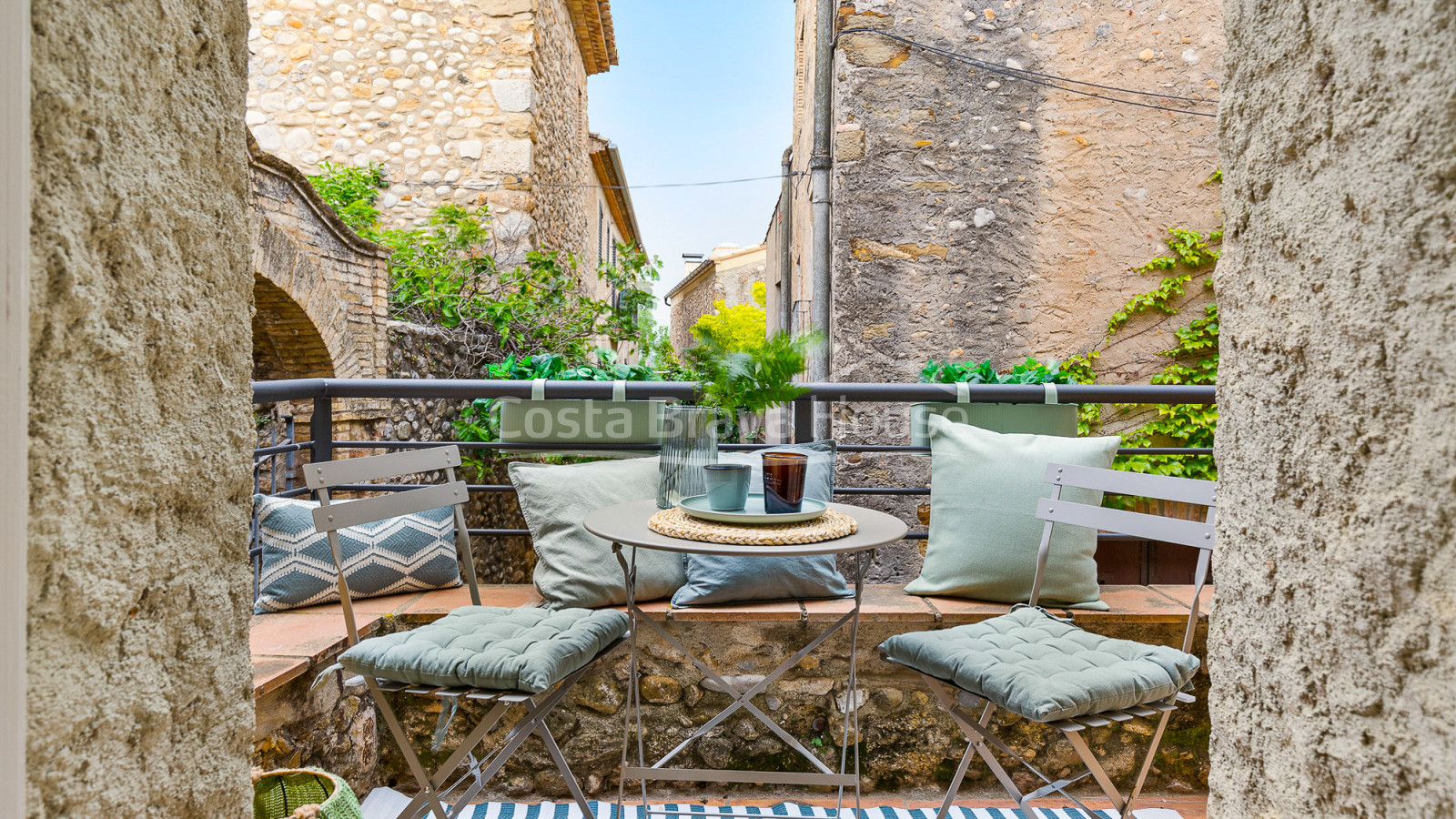 Encantadora caseta de pedra al centre de Vilaür, Alt Empordà