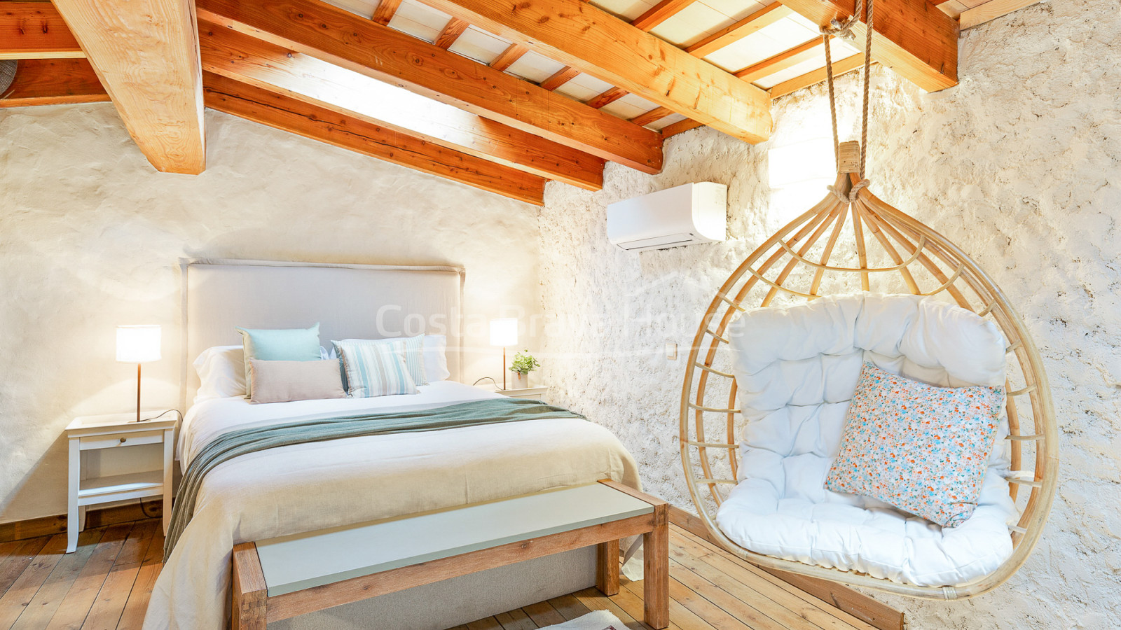 Charming stone house in the center of Vilaür, Alt Empordà