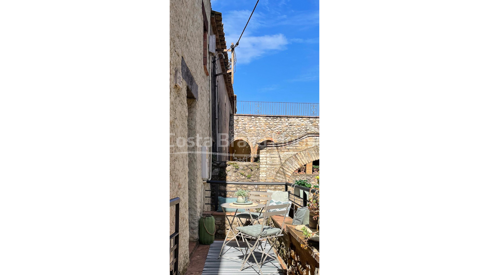 Encantadora casita de piedra en el centro de Vilaür, Alt Empordà