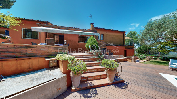 House with garden and pool in Llafranc, near the beach