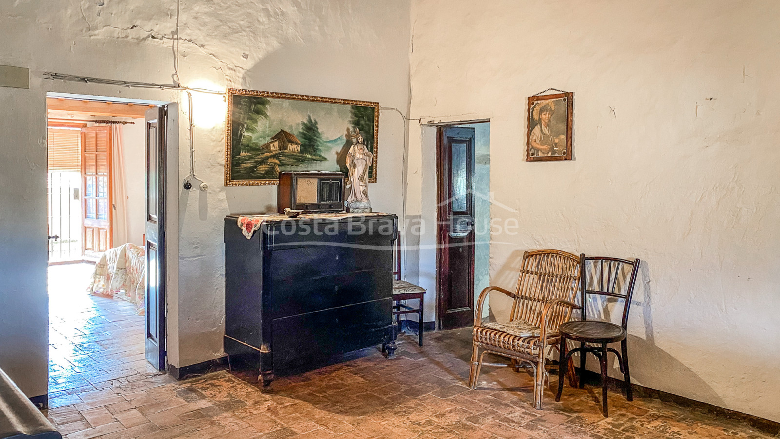 Stone house to reform in the center of Peratallada