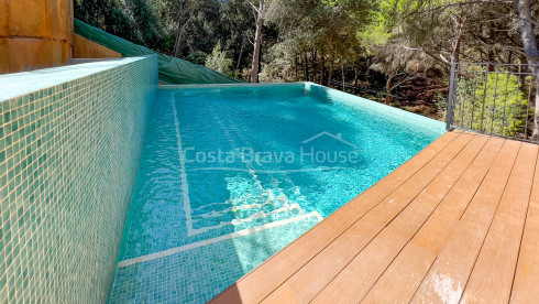 Appartement avec terrasse et piscine à Begur, à 5 minutes de la plage Sa Riera