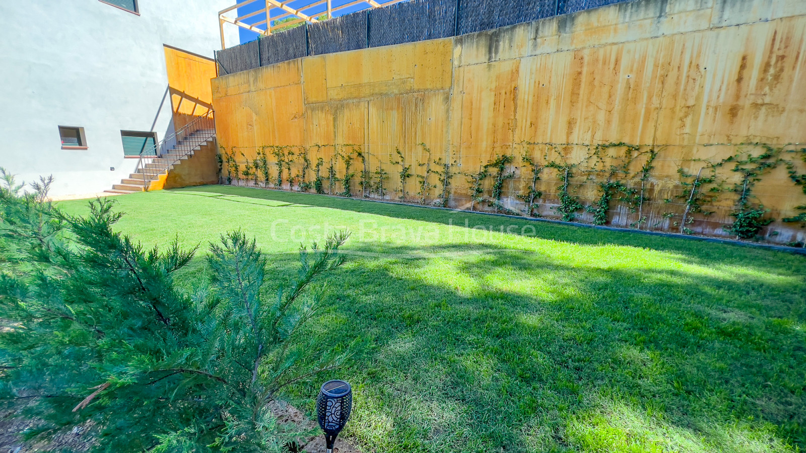 Appartement avec terrasse et piscine à Begur, à 5 minutes de la plage Sa Riera