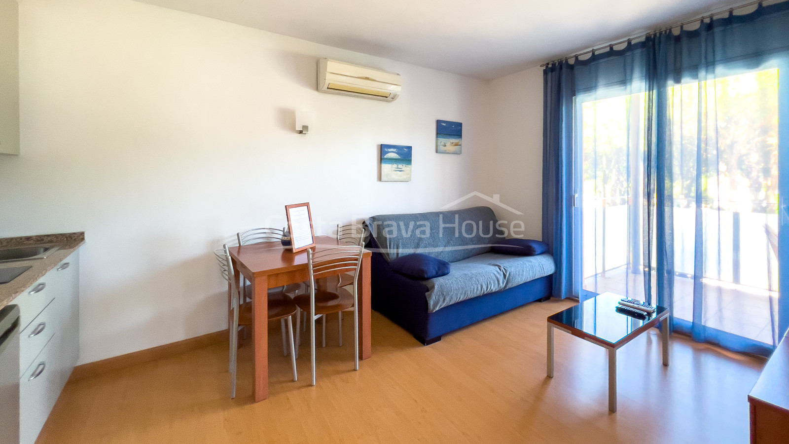 Aparthotel met 6 appartementen te koop aan het strand van Pals