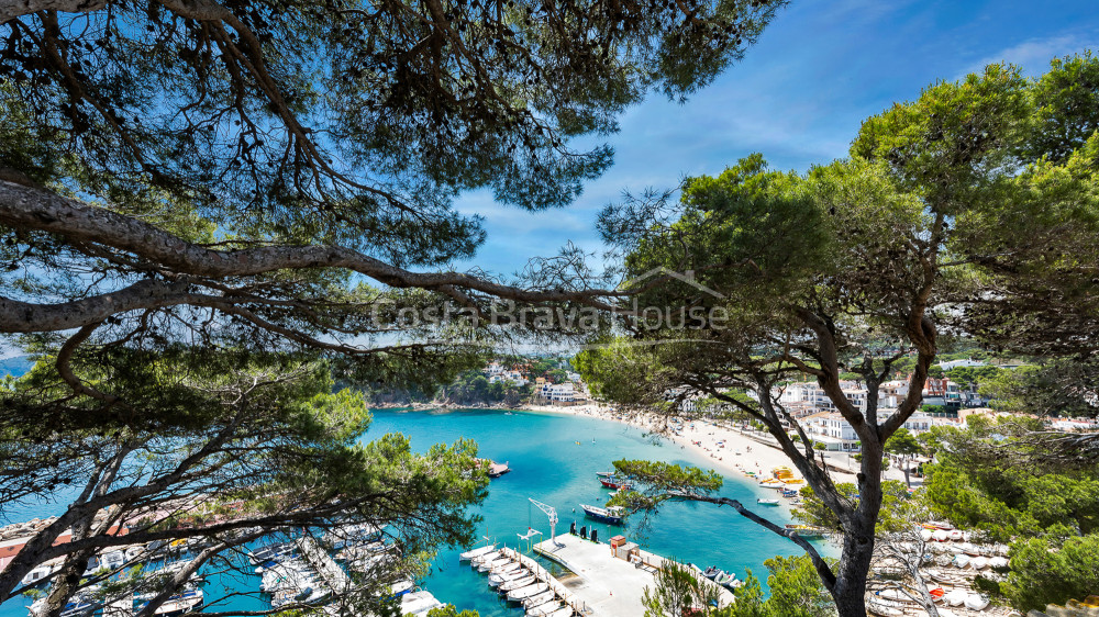 Vila de luxe a Llafranc a només uns passos de la platja i port nàutic