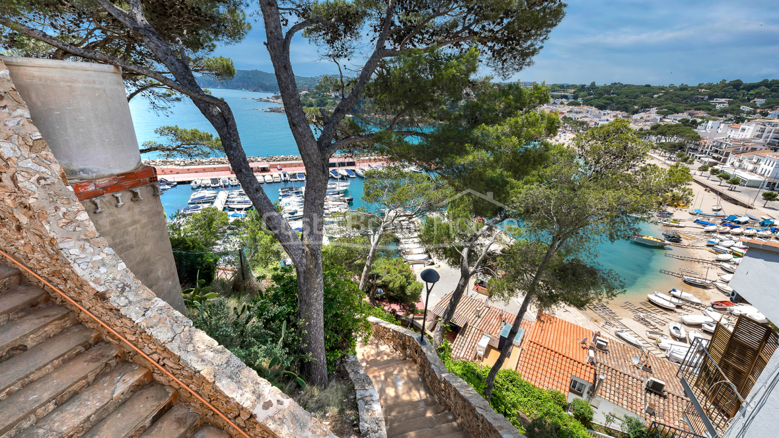 Vila de luxe a Llafranc a només uns passos de la platja i port nàutic