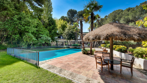 Villa de lujo en Llafranc a solo unos pasos de la playa y puerto náutico