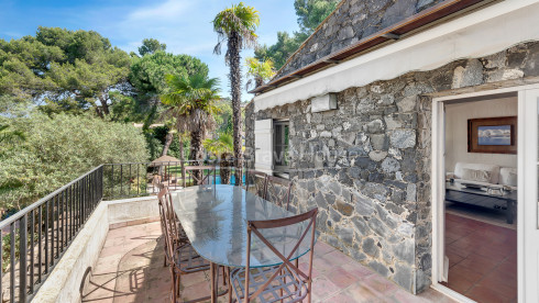 Luxury villa in Llafranc just a few steps from the beach and yacht harbor