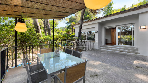 Luxury villa in Llafranc just a few steps from the beach and yacht harbor