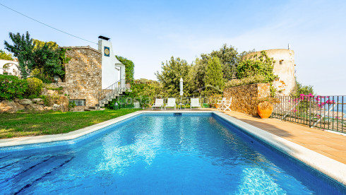 Casa con piscina en Llafranc a solamente 500 m de la playa
