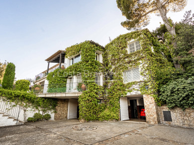 Maison méditerranéenne avec jardin et piscine à vendre à Llafranc, à quelques minutes de marche de la plage